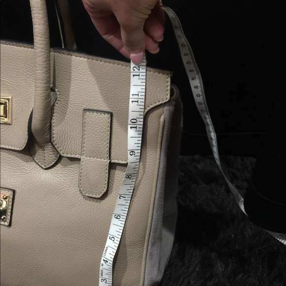 Valentino Handbag - Picture 5 of 8